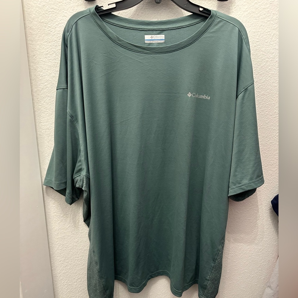 Columbia Teal Crew Neck Shirt